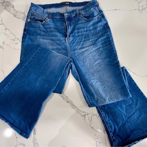 Fashion Nova Size 16